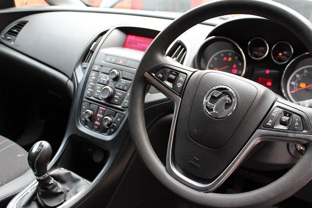 Opel Astra Door Handle Inner Rear Passengers Side -  - Opel Astra 2013 Petrol 1.4L ENG CODE 4XER Manual 5 Speed 5 Door ELT MIRRORS ELT WINDOWS FRONT 17 ' WHEELS